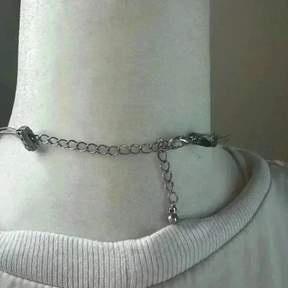 Vintage multi strand metal gold and silver tone necklace 16” - Picture 3 of 4